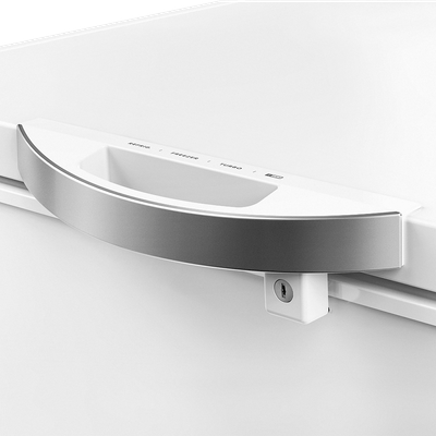 Freezer_EFC50W6HTW_DoorHandle_Electrolux_1000x1000