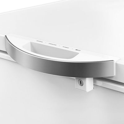 Freezer_EFC70W6HTW_DoorHandle_Electrolux_1000x1000