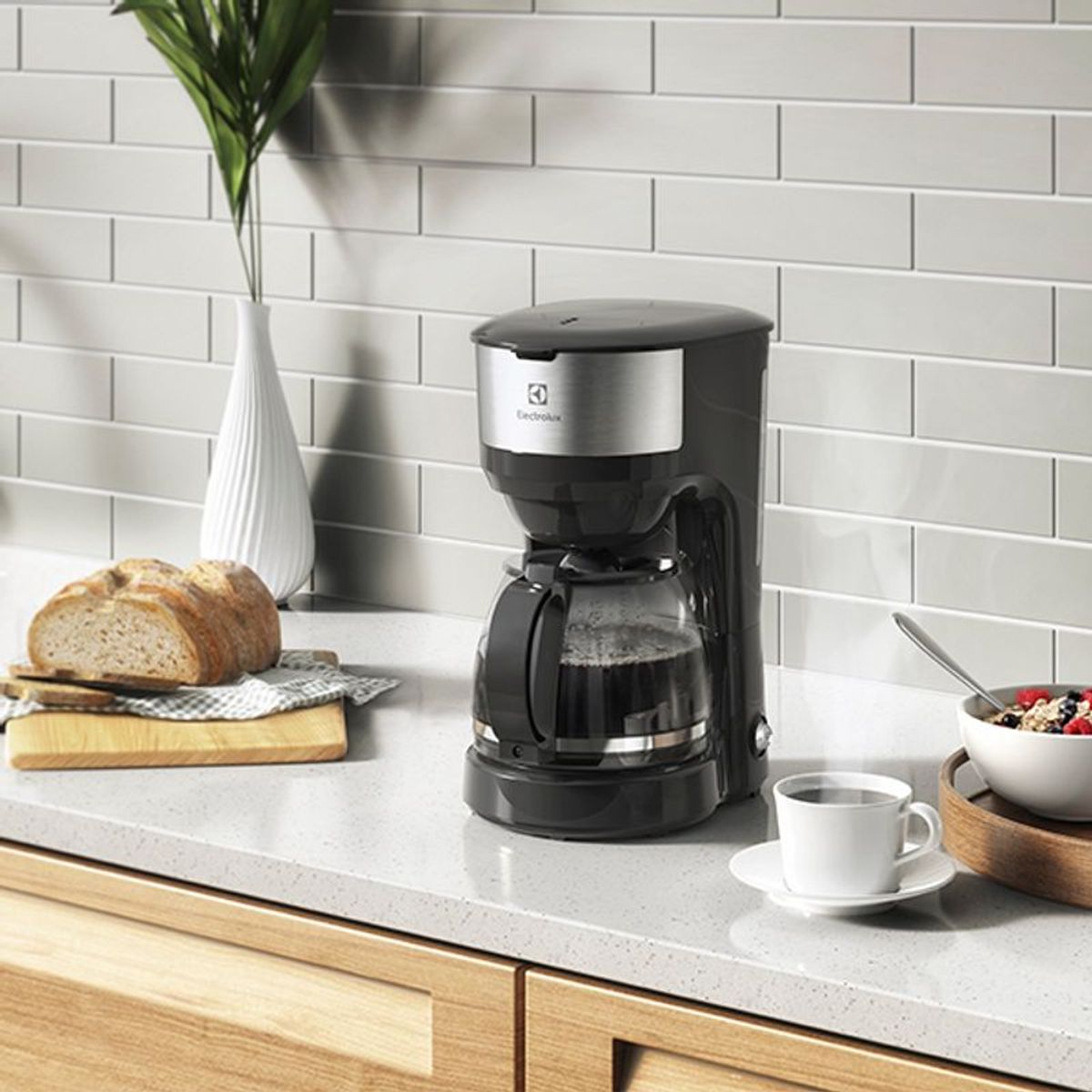 Coffee_Machine_ECM20_FrontView_Electrolux_1000x1000
