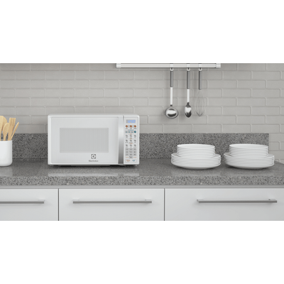 microondas-blanco-marca-electrolux-de-17-litros