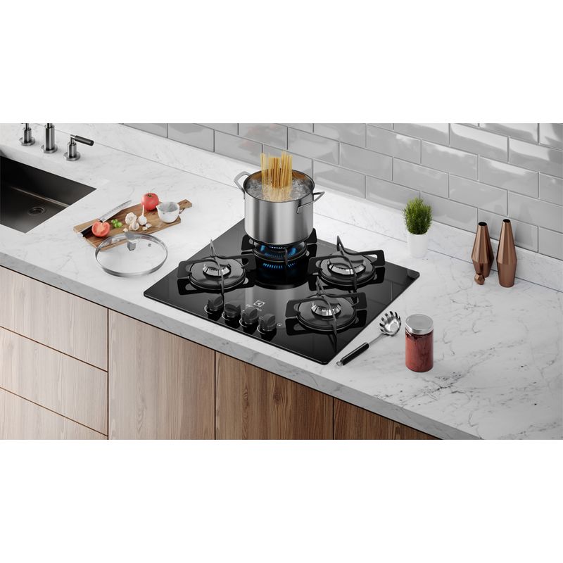 Cooktop_GC60M_Environment_Electrolux_Spanish