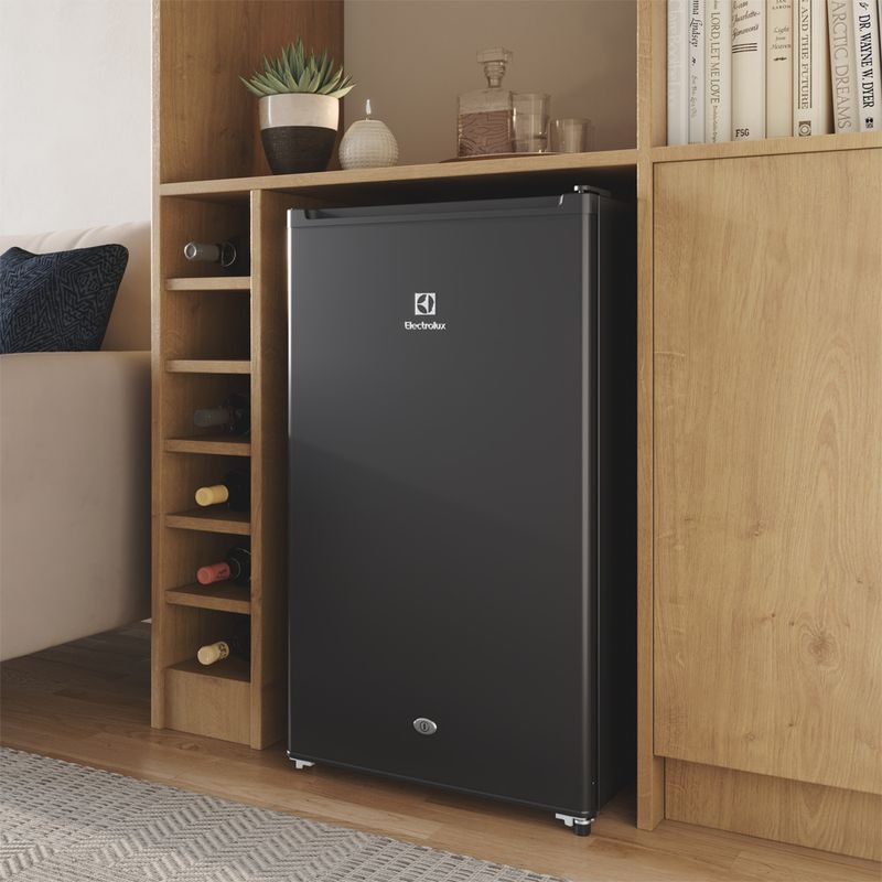 Minibar_ERD090G6HWB_Environment_Square_Electrolux_Portuguese