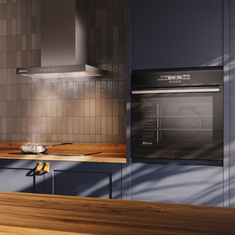 Hood_CE6TF_Environment_Square_Electrolux_Spanish-4500x4500