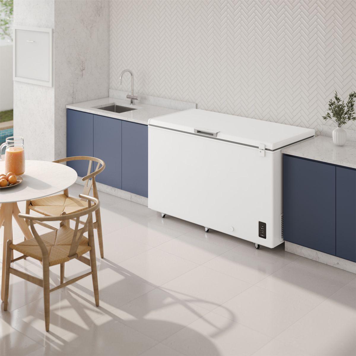 Freezer_EFH42S3Q5AW_Ambience_Electrolux_Spanish-1000x1000.raw