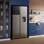 Refrigerator_ERS44F3C5BI_Environment_Square_Electrolux_Spanish-1000x1000.raw