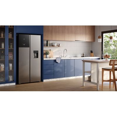 Refrigerator_ERS44F3C5BI_Environment_Electrolux_Spanish-1000x562.raw