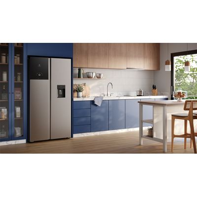 Refrigerator_ERS53F3Q5CI_Environment_Electrolux_Portuguese-1000x562.raw