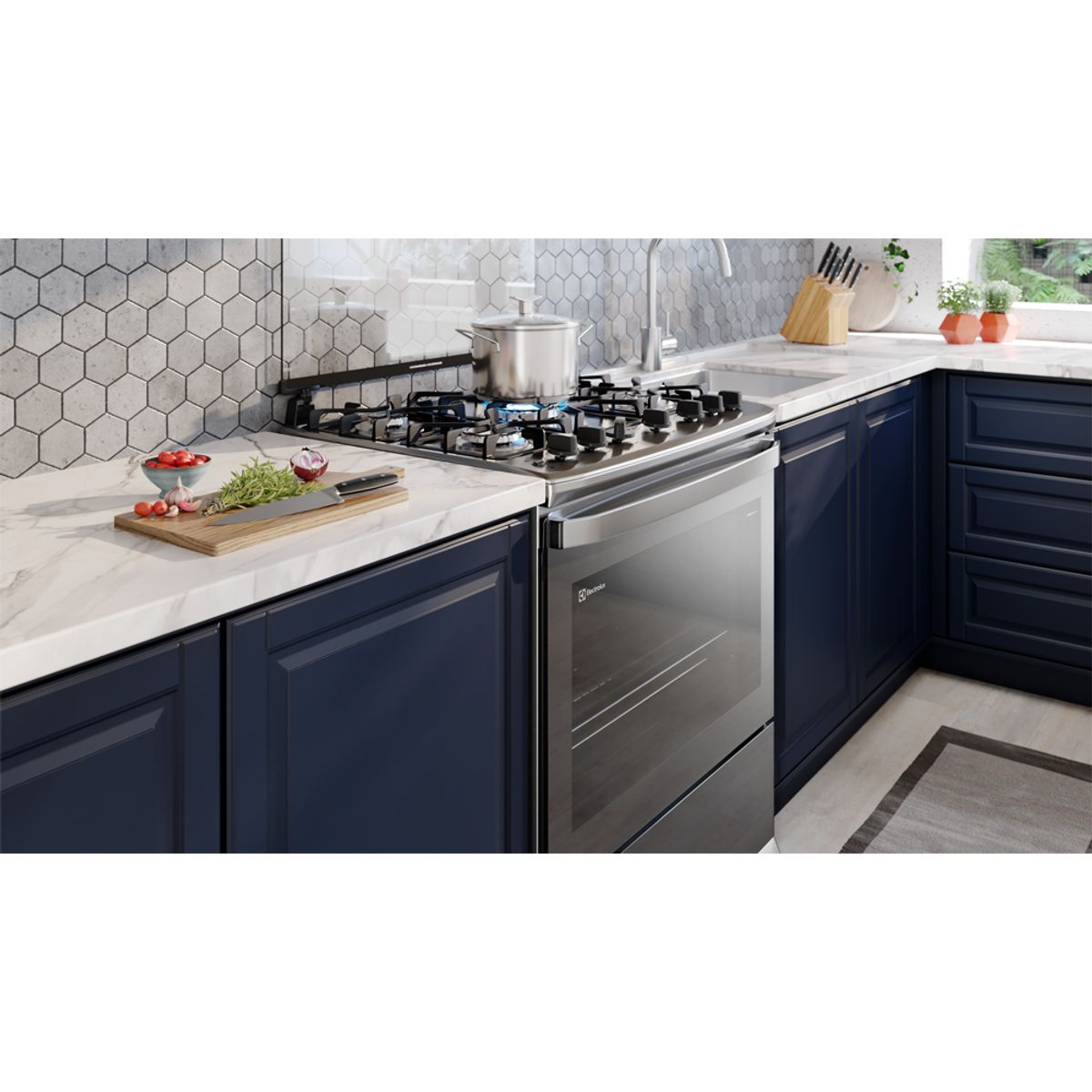 Cooker_F5ETG_Kitchen_5_mouths_Electrolux_Spanish-1000x563.raw