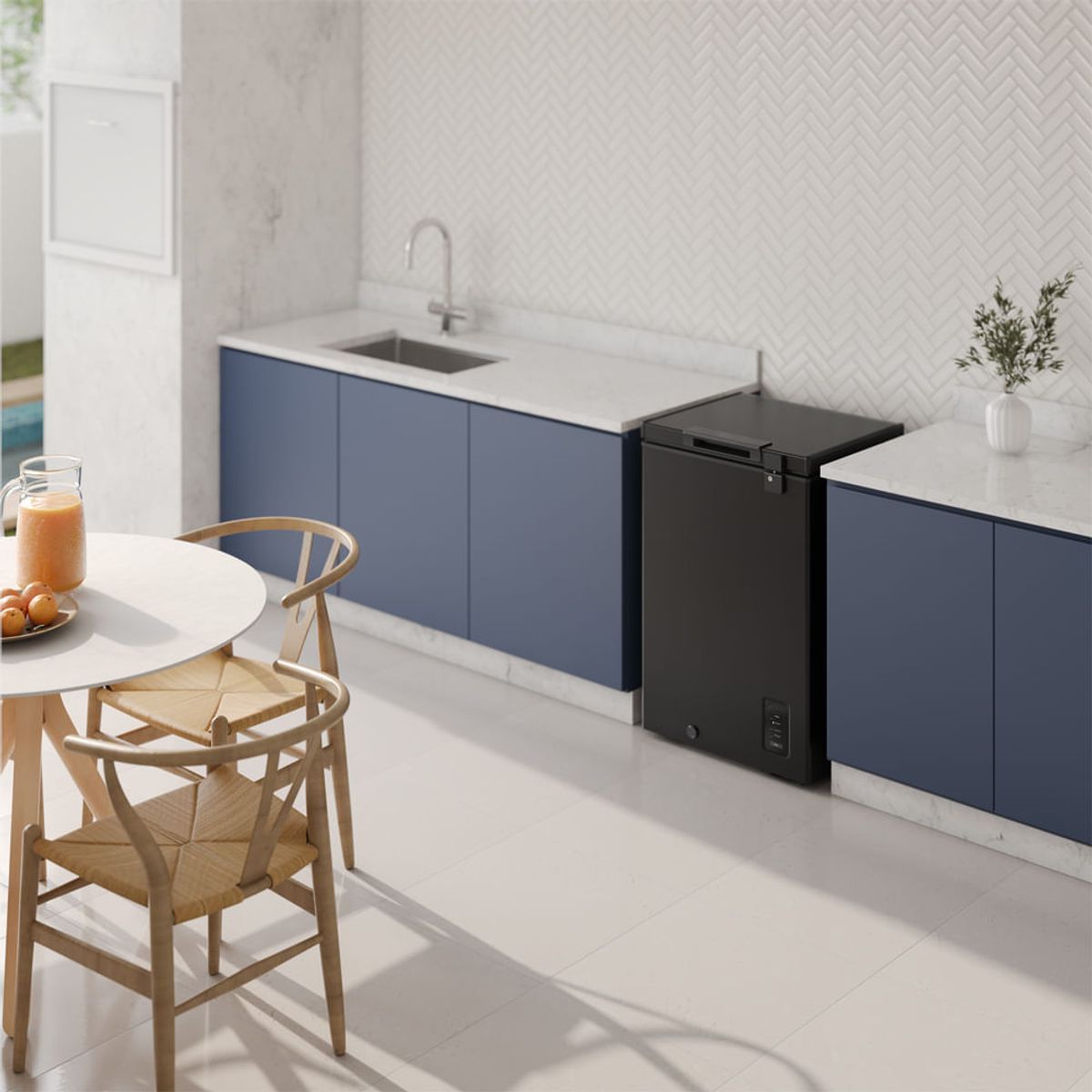 Freezer_EFH10S3Q5AB_Ambience_Electrolux_Spanish-1000x1000.raw
