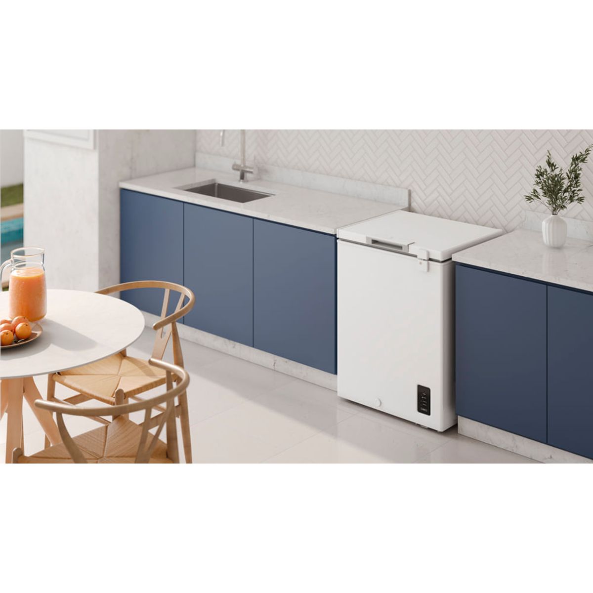 Freezer_EFH15S3Q5AW_Ambience_Wide_Electrolux_Spanish_Rev01-1000x563.raw