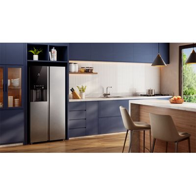 Refrigerator_ES4WS_Set_Electrolux_Spanish-1000x562.raw
